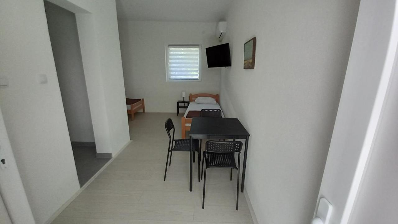 Appartamento Lena! Kladovo Esterno foto