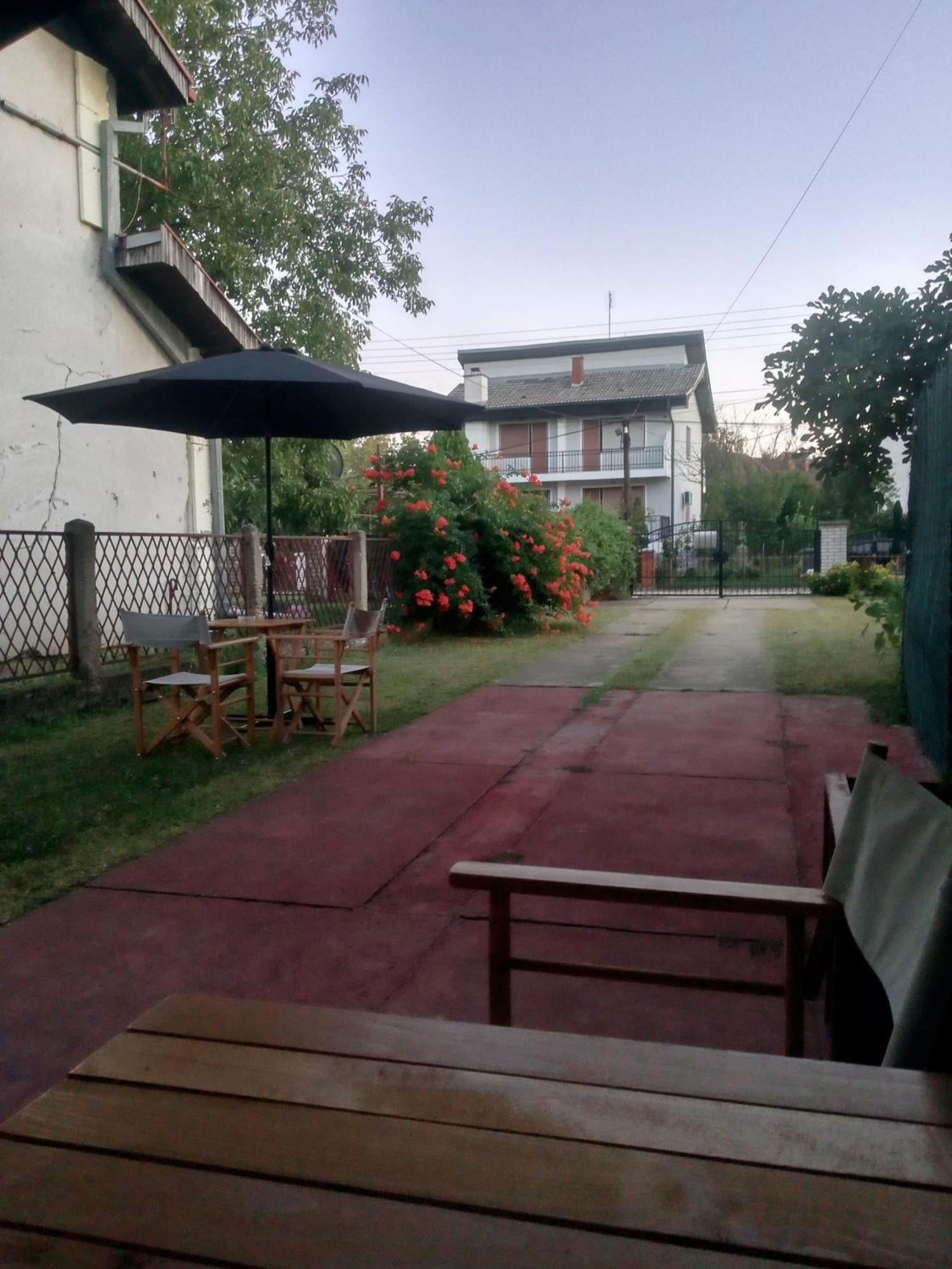 Appartamento Lena! Kladovo Esterno foto